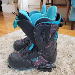 Sold! Burton Snowboard Boots